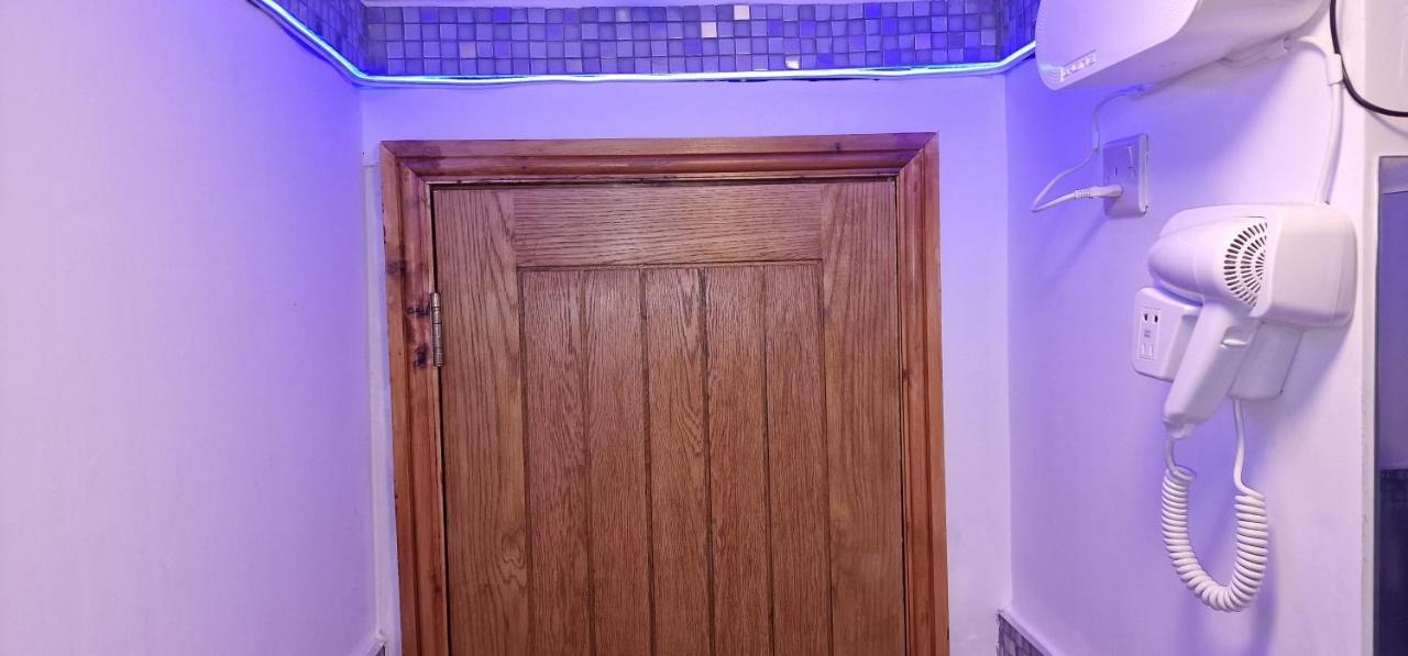 1 Bedroom Studio Eltham Exteriör bild